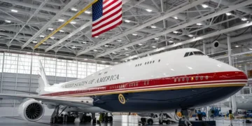 Trump desvela el nuevo Air Force One
