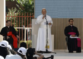 León XIV alerta de las “ideologías mundanas” que llevan a “conclusiones engañosas”