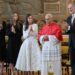 La familia real española recibe al papa en el Palacio Real