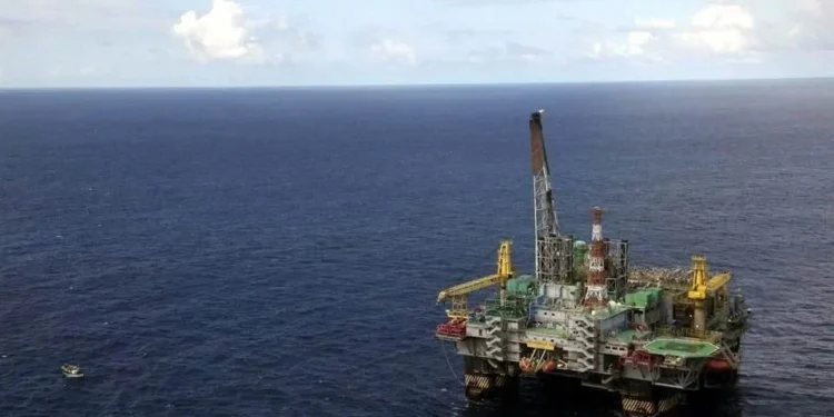 Pactan Pemex y Petrobras cooperación en petróleo y gas