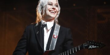 Phoebe Bridgers prohíbe los teléfonos celulares en su próxima gira