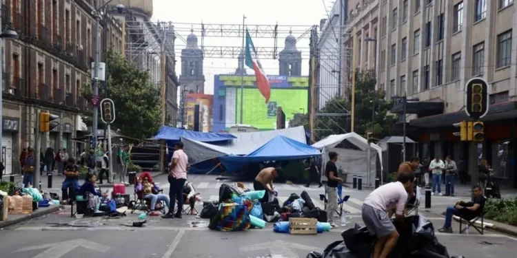 Rechaza la CNTE Oaxaca levantar huelga y retirar plantón
