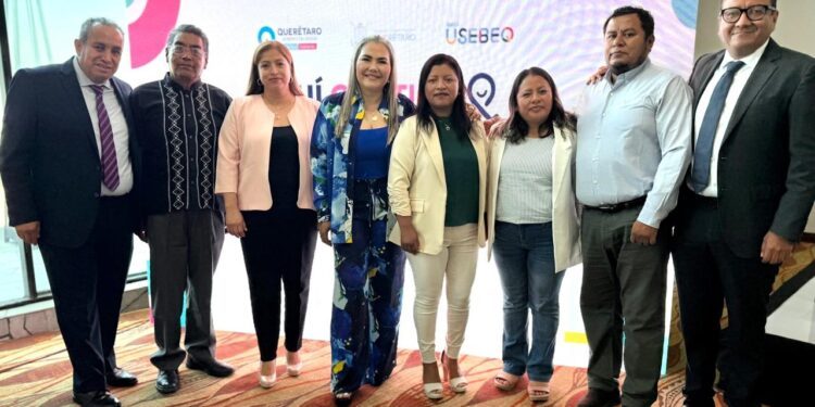 Realiza USEBEQ foro académico enfocado a familia y humanismo