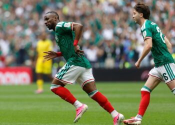 México gana a Sudáfrica al final de los primeros 45 minutos