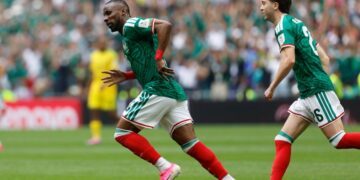 México gana a Sudáfrica al final de los primeros 45 minutos