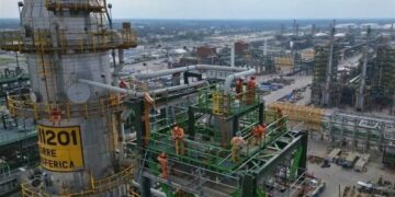 Está refinería Olmeca en proceso de arranque tras falla