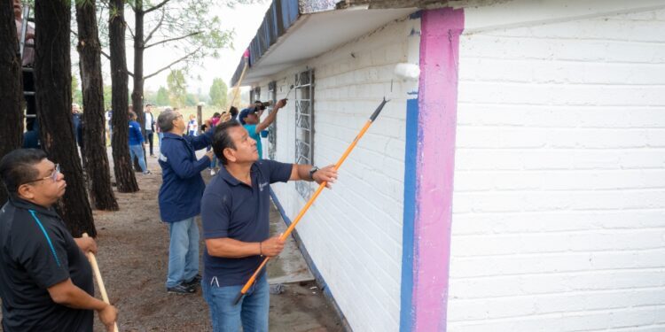 Impulsan la rehabilitación del Centro de Salud de Apapátaro