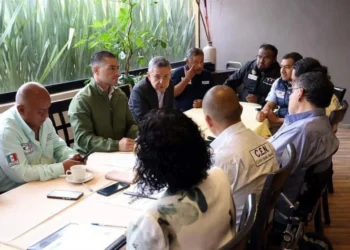 Se reúnen líderes de la AMOTAC con Harfuch