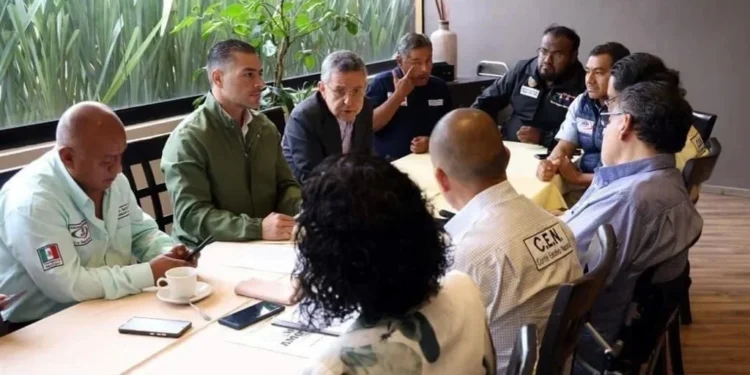 Se reúnen líderes de la AMOTAC con Harfuch