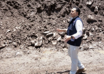 Supervisa Nava liberación de camino afectado por deslave en Joyas de Bucareli