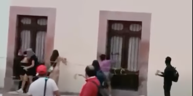 Buscarán sanciones por daños a Palacio de Gobierno