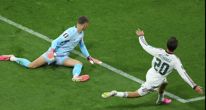 México golea 3-0 a Chequia y hace historia
