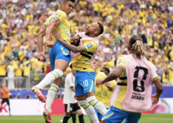Brasil sobrevive ante Japón con un gol en el noventa