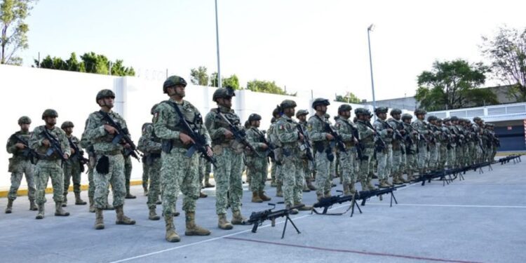 Llegan a Sinaloa noventa elementos de Fuerzas Especiales del Ejército