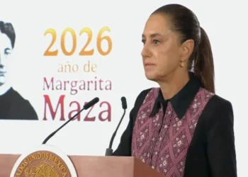 Cuestiona Sheinbaum uso de paridad para impulsar esposas