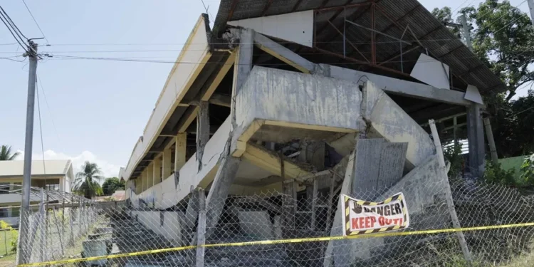 Al menos 35 muertos en el terremoto de Filipinas