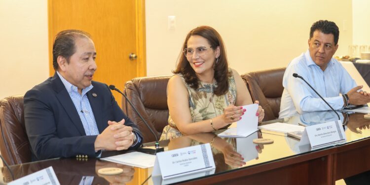 Fortalece Martha Soto formación de talento especializado