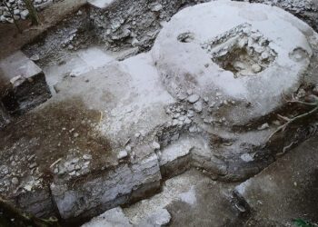 Hallan en el norte de Guatemala una estructura ritual maya