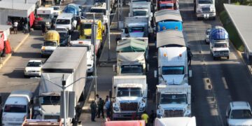 Transportistas anuncian bloqueos carreteros en pleno Mundial 2026