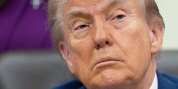 Trump abre la puerta a reunirse con el líder supremo iraní