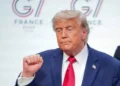 Arremete Trump contra quienes critican el acuerdo con Irán