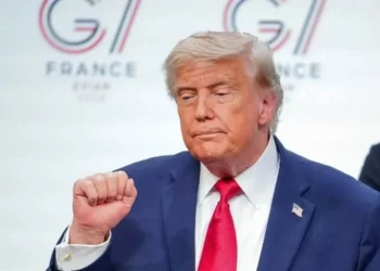 Arremete Trump contra quienes critican el acuerdo con Irán