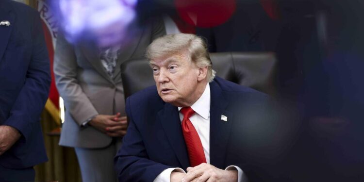 Trump anuncia que este domingo se firmará el acuerdo con Irán para poner fin a la guerra