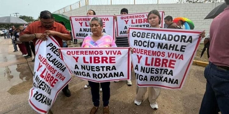 Claman padres a Sheinbaum en Veracruz