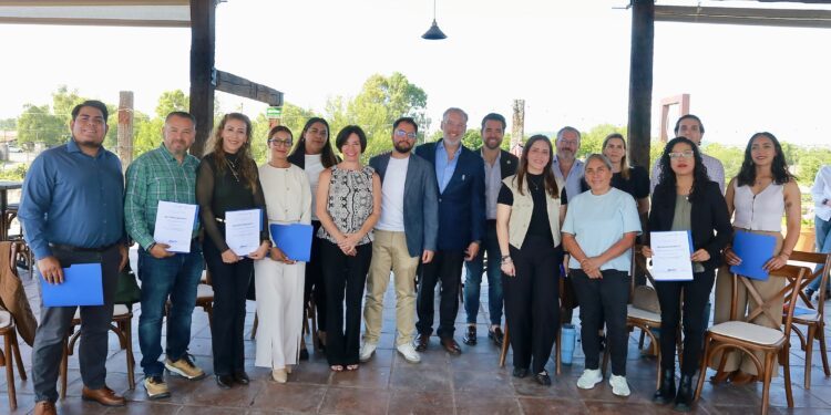 Fortalece Querétaro a productores vitivinícolas