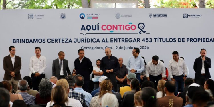 Entregan más de 450 títulos de propiedad en la zona metropolitana