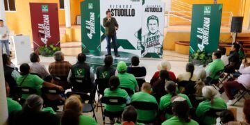 Astudillo arranca en Colón gira estatal con más de 900 foros