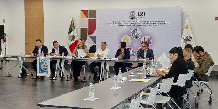 Instalan comisiones unidas que revisarán iniciativas de ley sobre El Agua