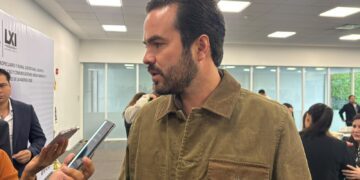 Llama Mauricio Cárdenas “irresponsabilidad” no asistir a comparecencias de aspirantes a Fiscal Anticorrupción