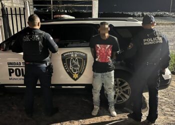 Detenido por portación de arma prohibida y delitos contra la salud