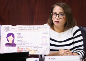 Presentan nueva imagen de la credencial para votar; mostrará identidad de género autopercibida