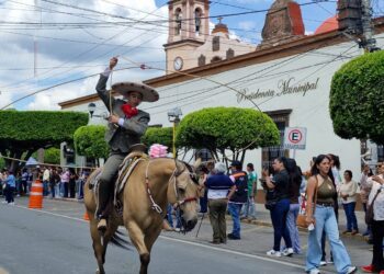 Cientos de familias llegan a la tradicional Cabalgata de la Amistad
