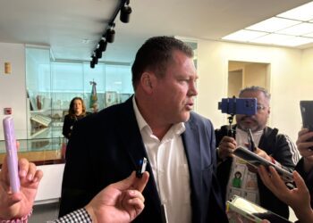 USEBEQ sigue negando acceso a legislador, para llevar apoyos a padres de familia