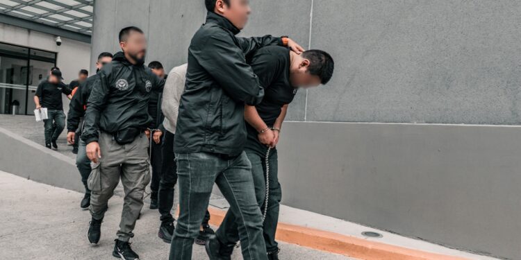 Vinculan a proceso a siete personas por secuestro en Colón