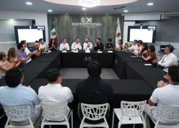 Poderes Judiciales de Querétaro y Quintana Roo dialogan sobre IA y arbitraje