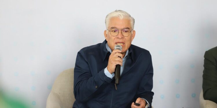 Querétaro enfrentará déficit energético si la CFE no actúa: Reyes Caracheo