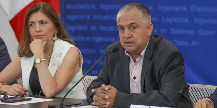 Preside diputado Sinuhé Piedragil Segunda Sesión Ordinaria del Consejo de Vinculación del ITQ