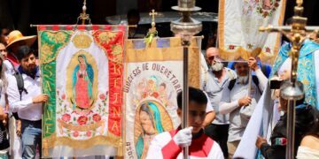 Peregrinos queretanos se encomiendan a la Virgen rumbo al Tepeyac: Misa del Buen Viaje