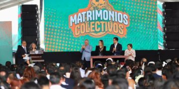 Acompaña Felifer a 174 parejas en matrimonios en ZonaFest