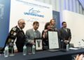 Recibe Yeyo el Premio Legado Universitario