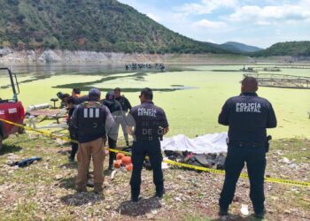Recuperan tres cuerpos en Zimapán