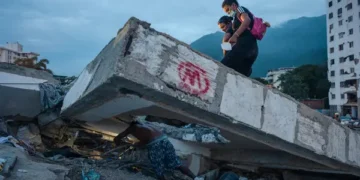 Van más de 4 mil 500 muertos por sismos en Venezuela