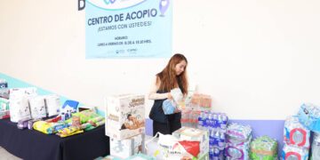 Reciben cinco toneladas de ayuda en los Centros de Acopio del SEDIF