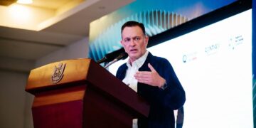 Kuri plantea mayor inversión en atención psicológica de policías