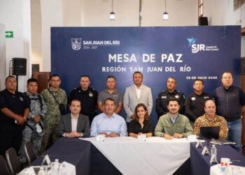 Roberto Cabrera participa en Mesa de Paz