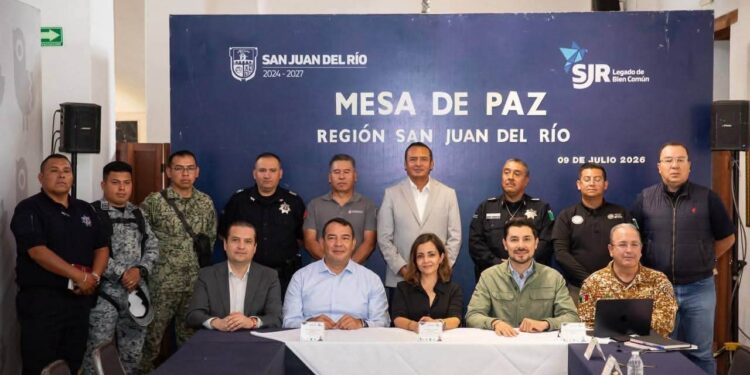 Roberto Cabrera participa en Mesa de Paz